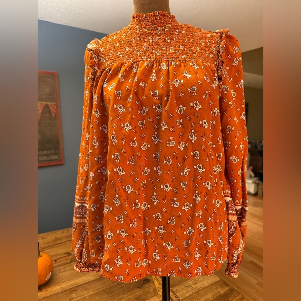 Floral Orange Top Ruffle Shoulder Buttons at neck in back cottage cabin prarie